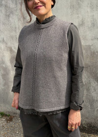 Cashmere Cable Front Vest Top | Mushroom