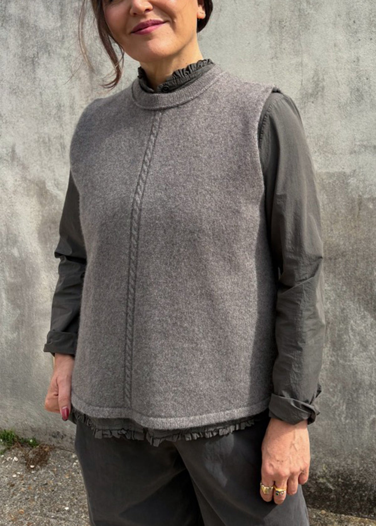 Cashmere Cable Front Vest Top | Mushroom