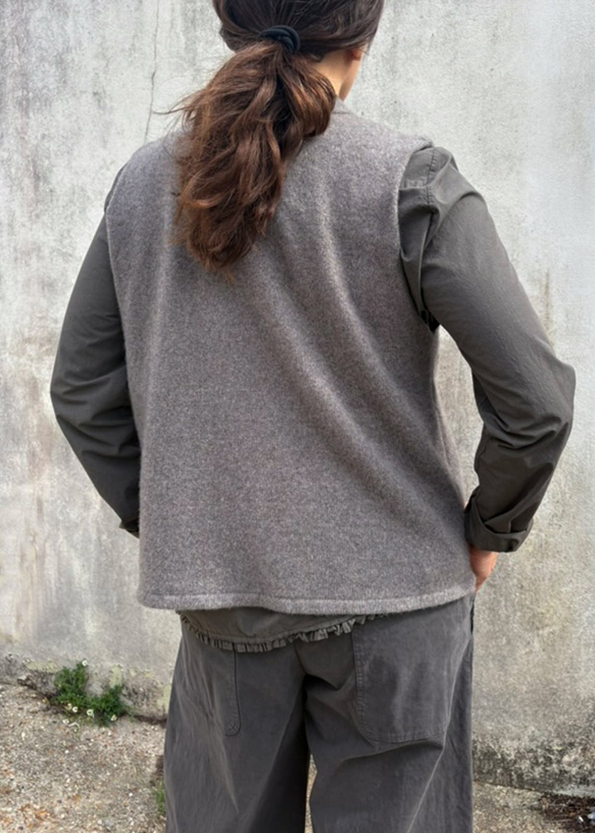 Cashmere Cable Front Vest Top | Mushroom