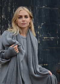 Oversize Cashmere Scarf | Grey