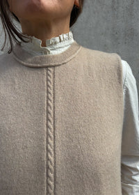 Cashmere Cable Front Vest Top | Oat